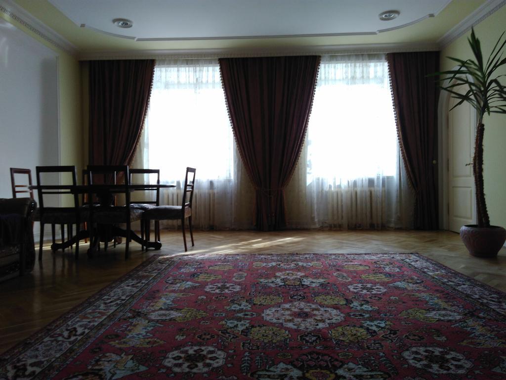 Apartment Na Rynok Square Liov Exterior foto